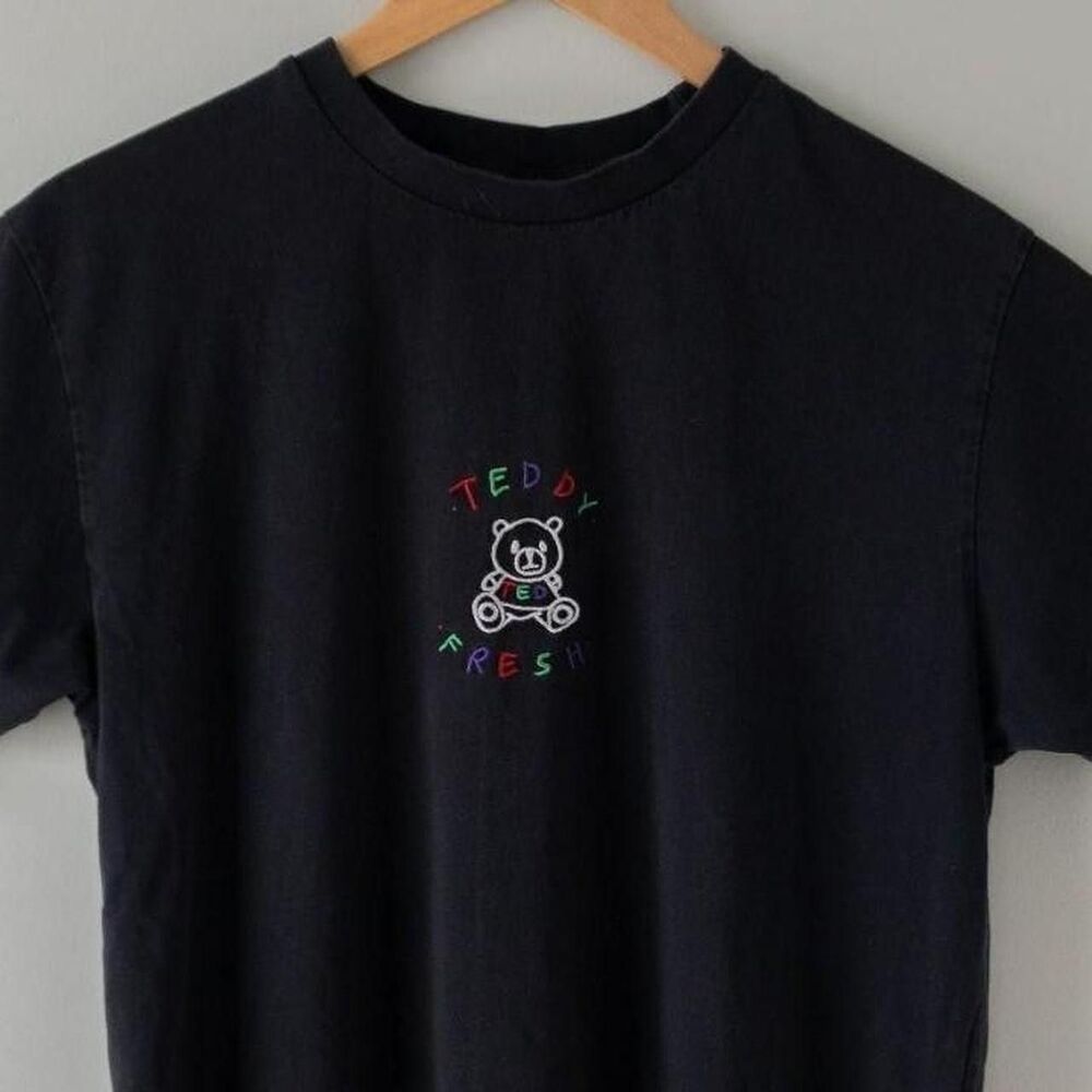 Teddy Fresh Embroidered Logo T-Shirt Size Large Black Streetwear Men's Indie
